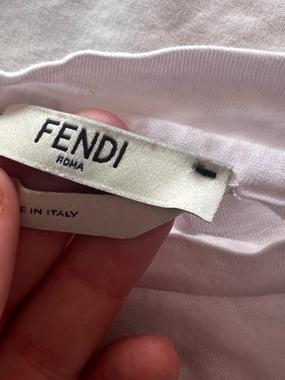 Fendi Roma Coliseo Beach Pop Tour Graphic T-Shirt White Size M - Picture 4 of 11